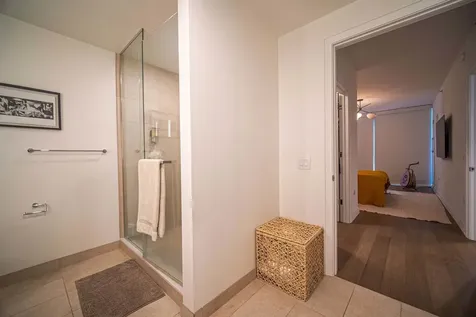 211 North Harbor Drive Chicago IL 60601