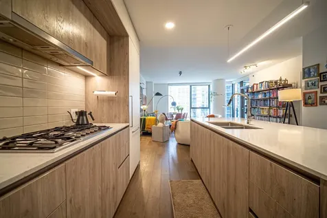 211 North Harbor Drive Chicago IL 60601