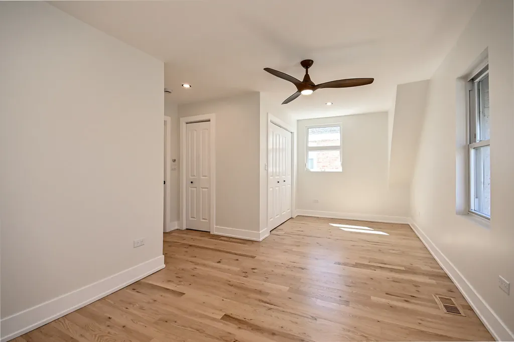 6212 South Mulligan Avenue Chicago IL 60638