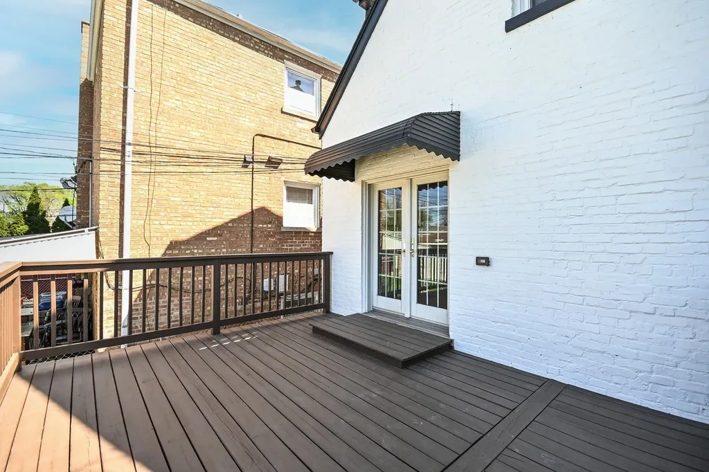 6212 South Mulligan Avenue Chicago IL 60638