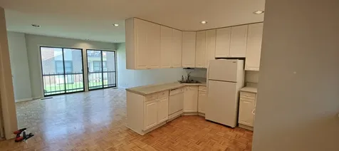 1978 Green Bay Road Highland Park IL 60035