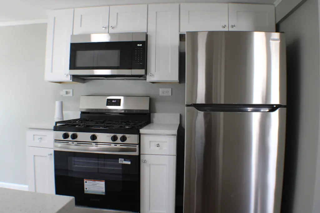 2014 West 52nd Street S Chicago IL 60609