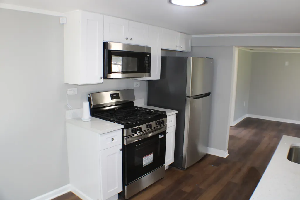 2014 West 52nd Street S Chicago IL 60609
