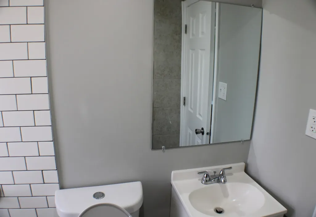 2014 West 52nd Street Chicago IL 60609