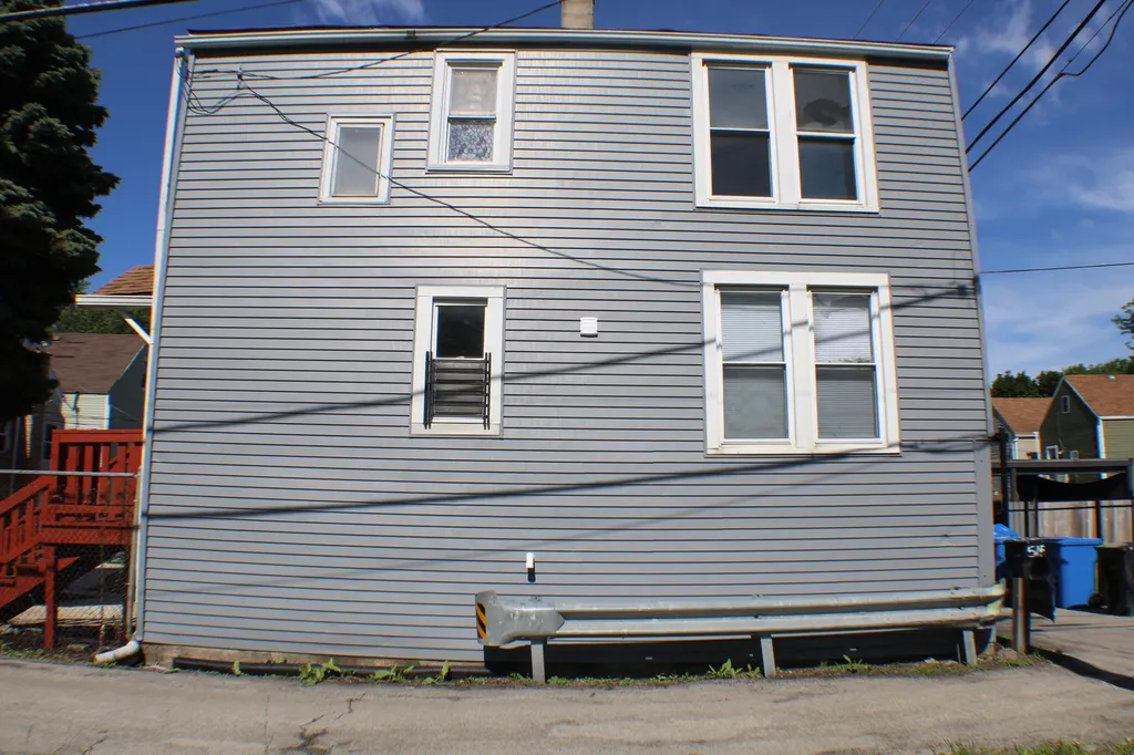 2014 West 52nd Street S Chicago IL 60609