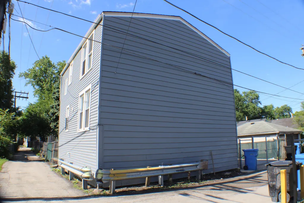 2014 West 52nd Street S Chicago IL 60609