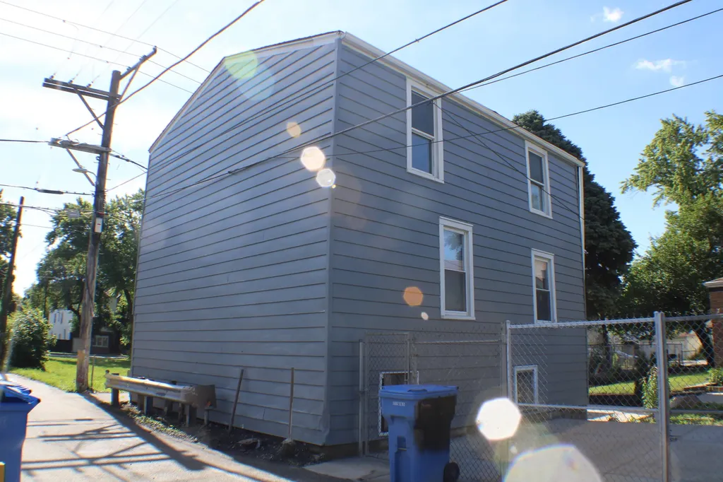 2014 West 52nd Street S Chicago IL 60609