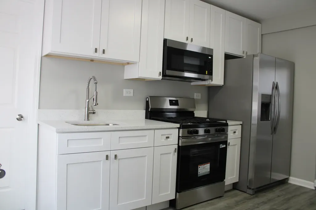 2014 West 52nd Street S Chicago IL 60609