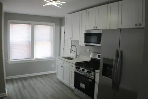2014 West 52nd Street S Chicago IL 60609