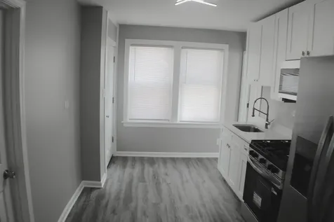 2014 West 52nd Street Chicago IL 60609