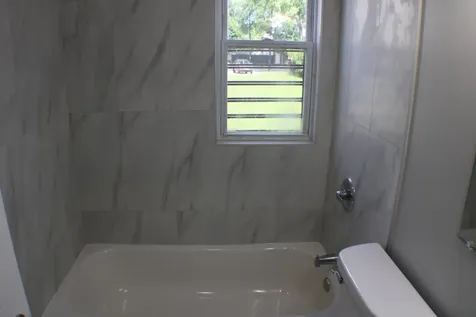 2014 West 52nd Street S Chicago IL 60609