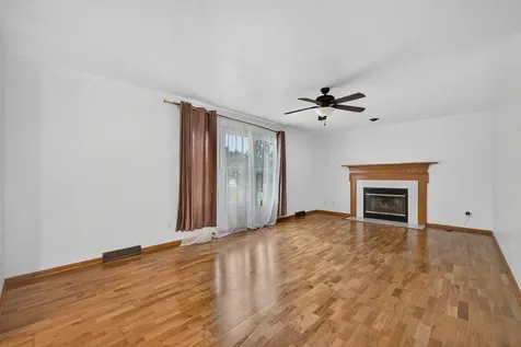8448 Centaur Drive Machesney Park IL 61115