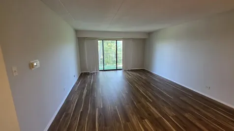 475 Plum Creek Drive Wheeling IL 60090