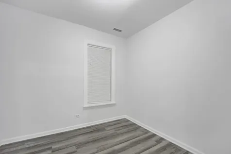 2152 West 21st Street Chicago IL 60608