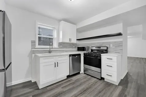 2152 West 21st Street Chicago IL 60608
