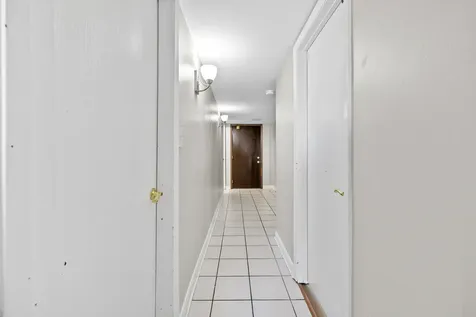 375 Plum Creek Drive Wheeling IL 60090