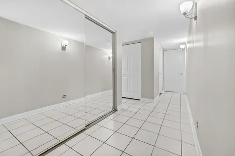 375 Plum Creek Drive Wheeling IL 60090