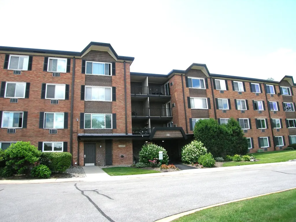1216 South New Wilke Road Arlington Heights IL 60005