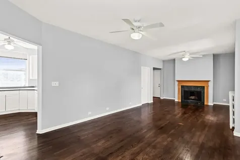 845 West Belle Plaine Avenue Chicago IL 60613