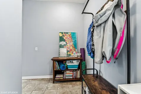 1815 West Henderson Street Chicago IL 60657