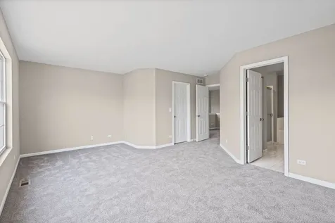 535 North Red Deer Road Round Lake IL 60073