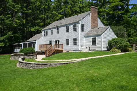 8307 Concord Drive Bull Valley IL 60098