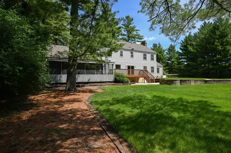 8307 Concord Drive Bull Valley IL 60098