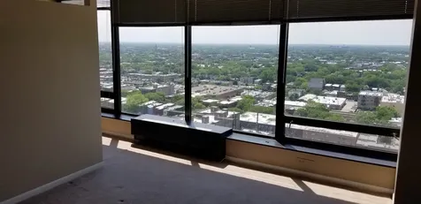 5445 North Sheridan Road Chicago IL 60640