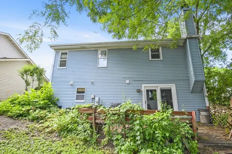 401 Fernwood Drive Westmont IL 60559