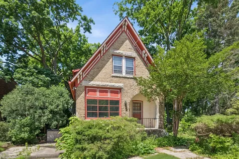 1060 Deerfield Road Deerfield IL 60015
