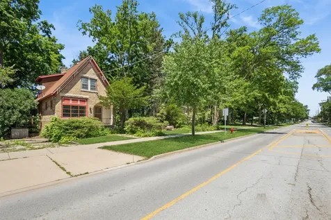 1060 Deerfield Road Deerfield IL 60015