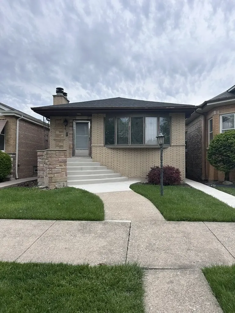 6009 South Kolin Avenue Chicago IL 60629