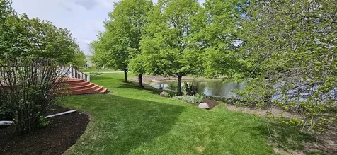 450 Rosewood Crossing Lindenhurst IL 60046