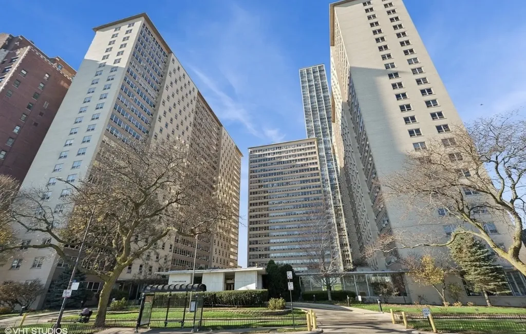 3950 North Lake Shore Drive Chicago IL 60613
