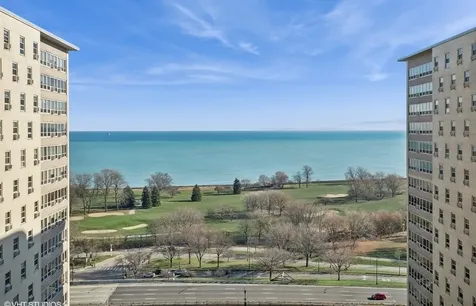 3950 North Lake Shore Drive Chicago IL 60613