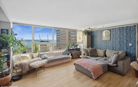 3950 North Lake Shore Drive Chicago IL 60613
