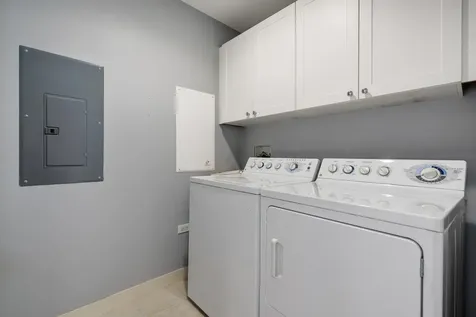 737 West Washington Boulevard Chicago IL 60661