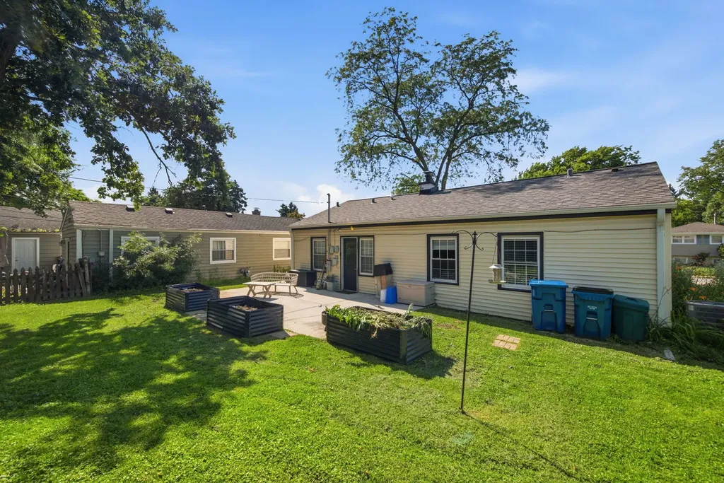 301 Sheldon Avenue Downers Grove IL 60515