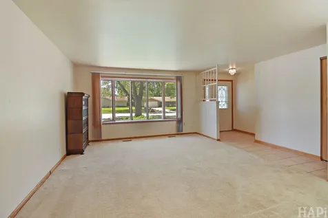 808 West Weathersfield Way Schaumburg IL 60193