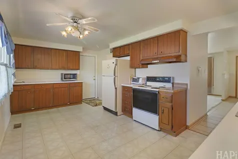 808 West Weathersfield Way Schaumburg IL 60193