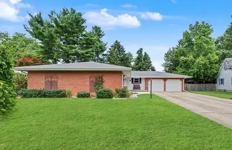 806 Adams Court Monticello IL 61856