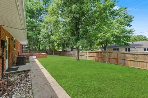 806 Adams Court Monticello IL 61856