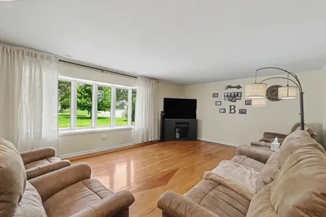 806 Adams Court Monticello IL 61856