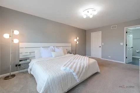 360 Southwind Court Lake Villa IL 60046