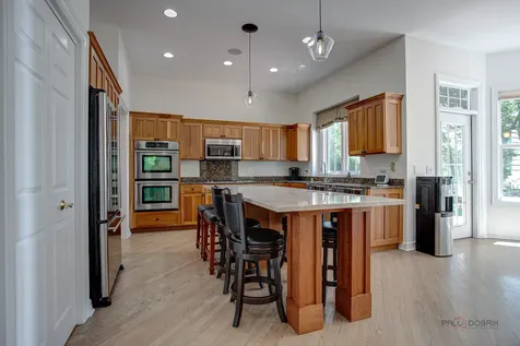 28831 North Spyglass Circle Ivanhoe IL 60060
