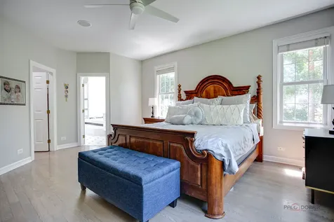 28831 North Spyglass Circle Ivanhoe IL 60060