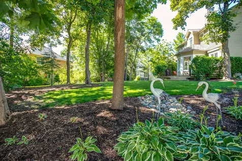 28831 North Spyglass Circle Ivanhoe IL 60060