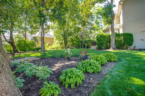 28831 North Spyglass Circle Ivanhoe IL 60060