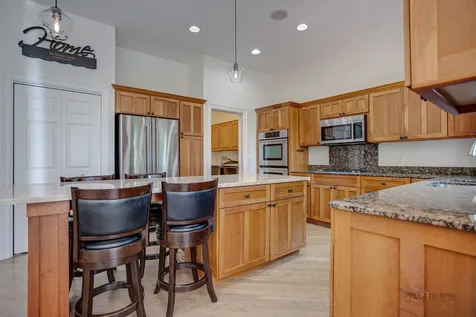 28831 North Spyglass Circle Ivanhoe IL 60060