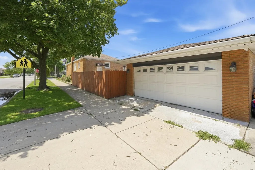 6359 South Kilbourn Avenue Chicago IL 60629